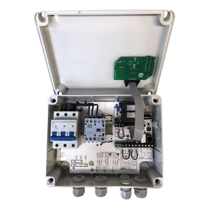 Coffret de commande 400V - 12A protection et contrôle de niveau.