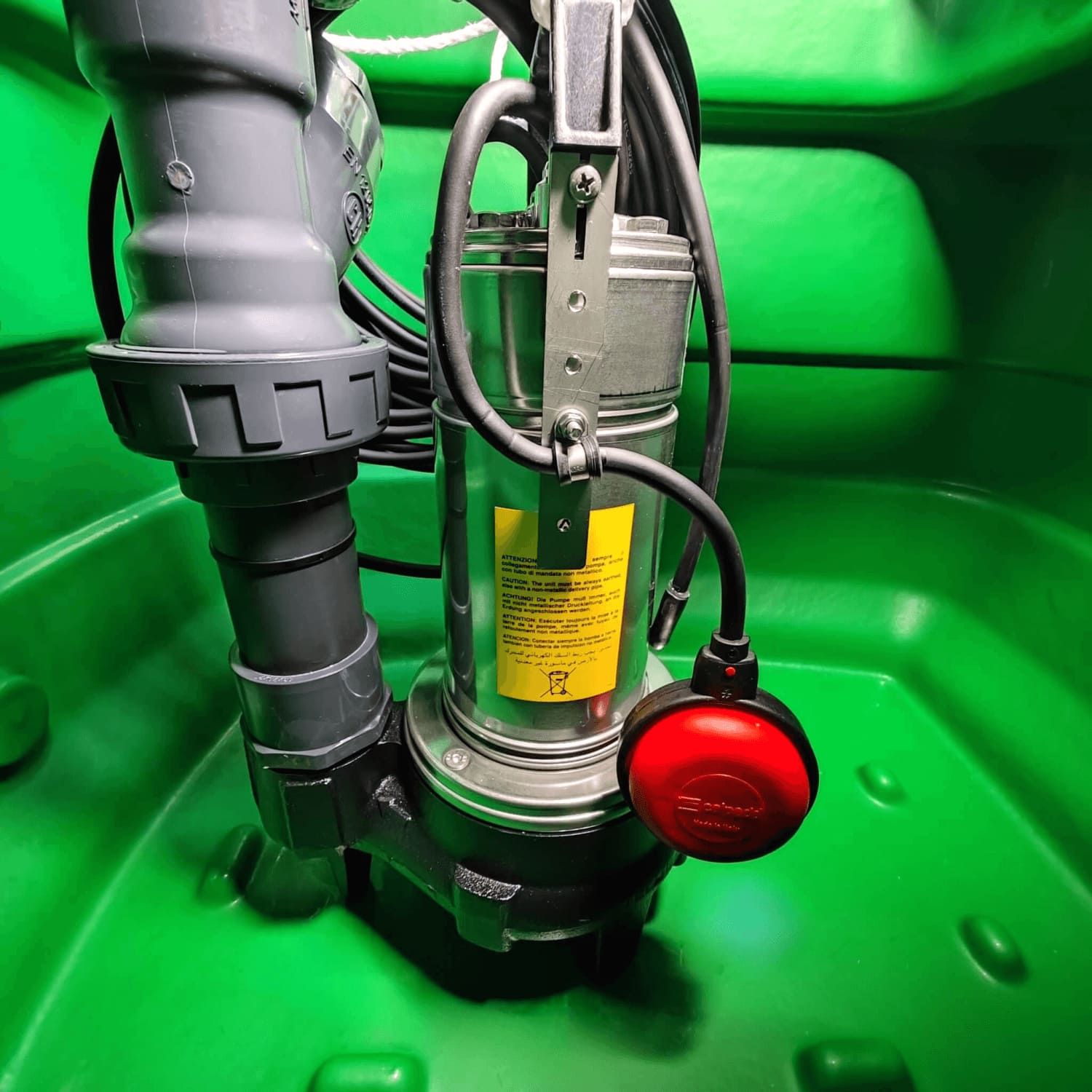 Station Calpeda CAL230 GQSM 50-8 - Station de relevage eaux chargées - 0.55kW 13.5m3/h mono