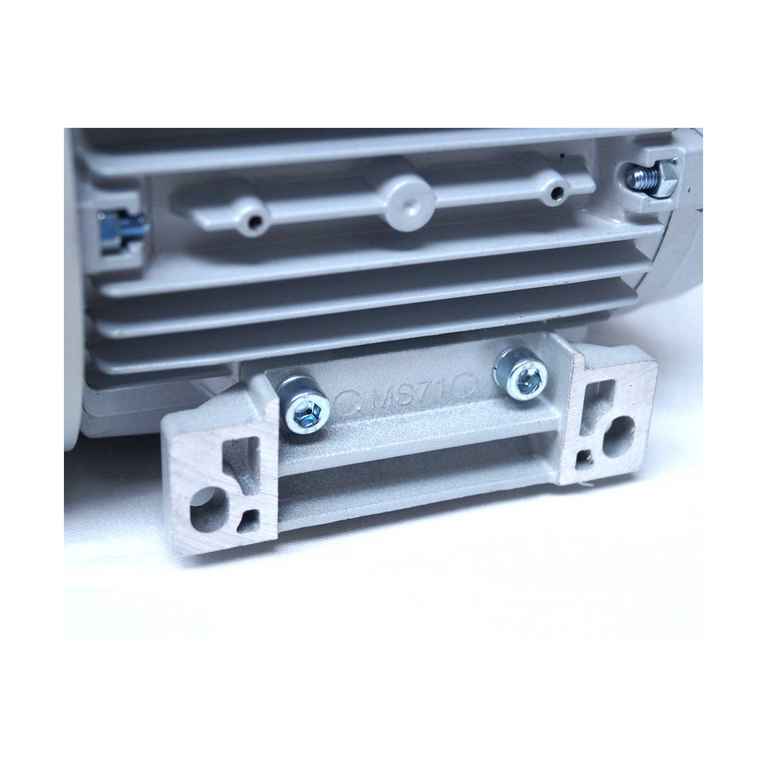 Moteur electrique 220v monophasé 0.55kW, 3000 tr/min, B3