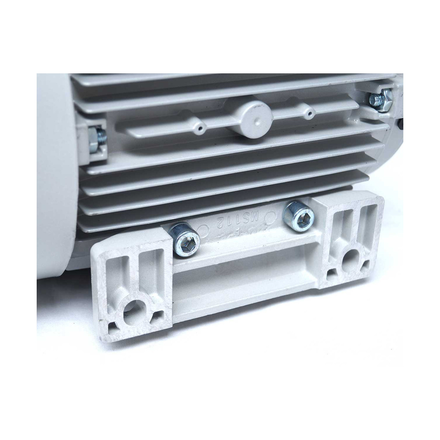 Moteur electrique 220v monophasé 4kW, 3000 tr/min, B3