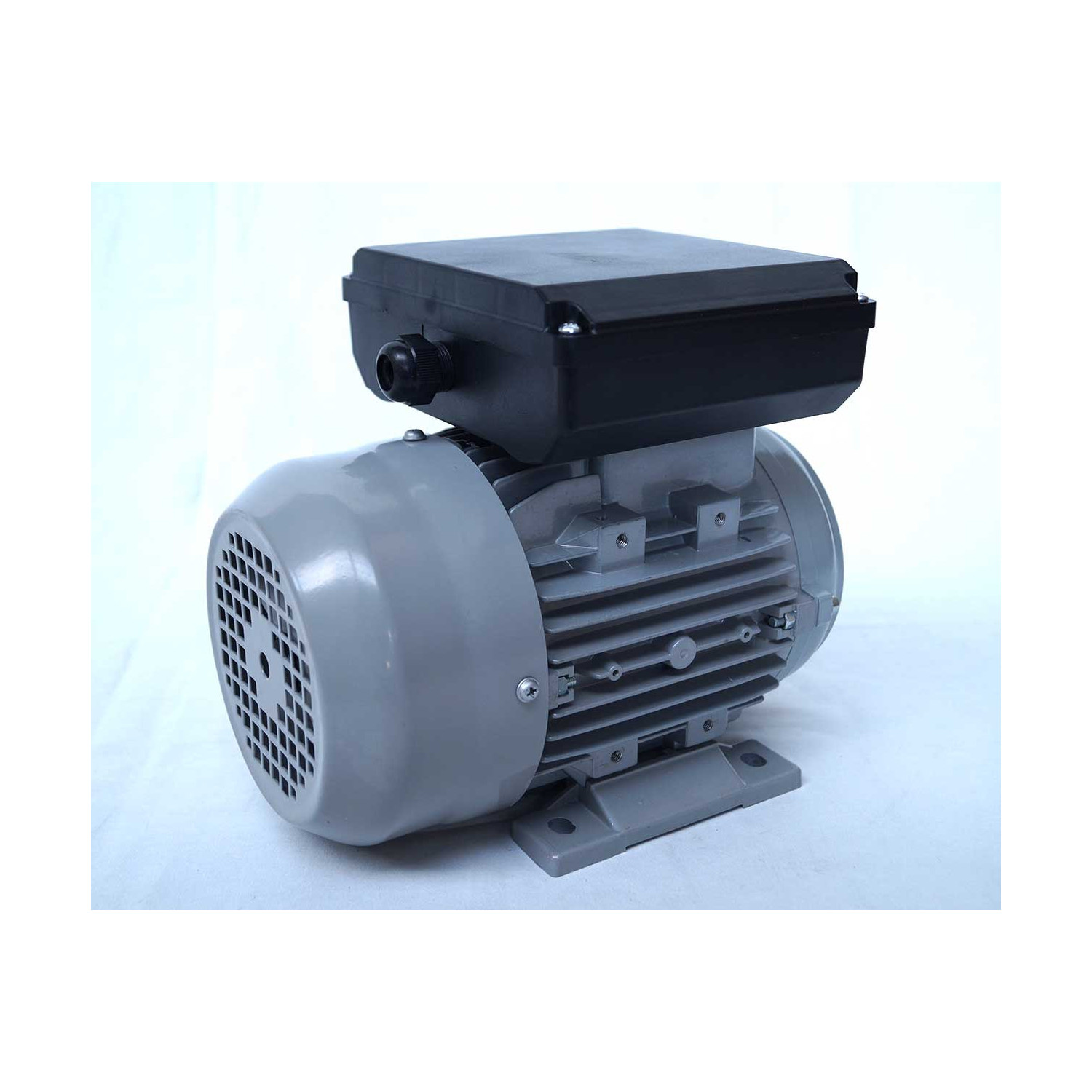 Moteur electrique 220v monophasé 0.75kW, 3000 tr/min, B14