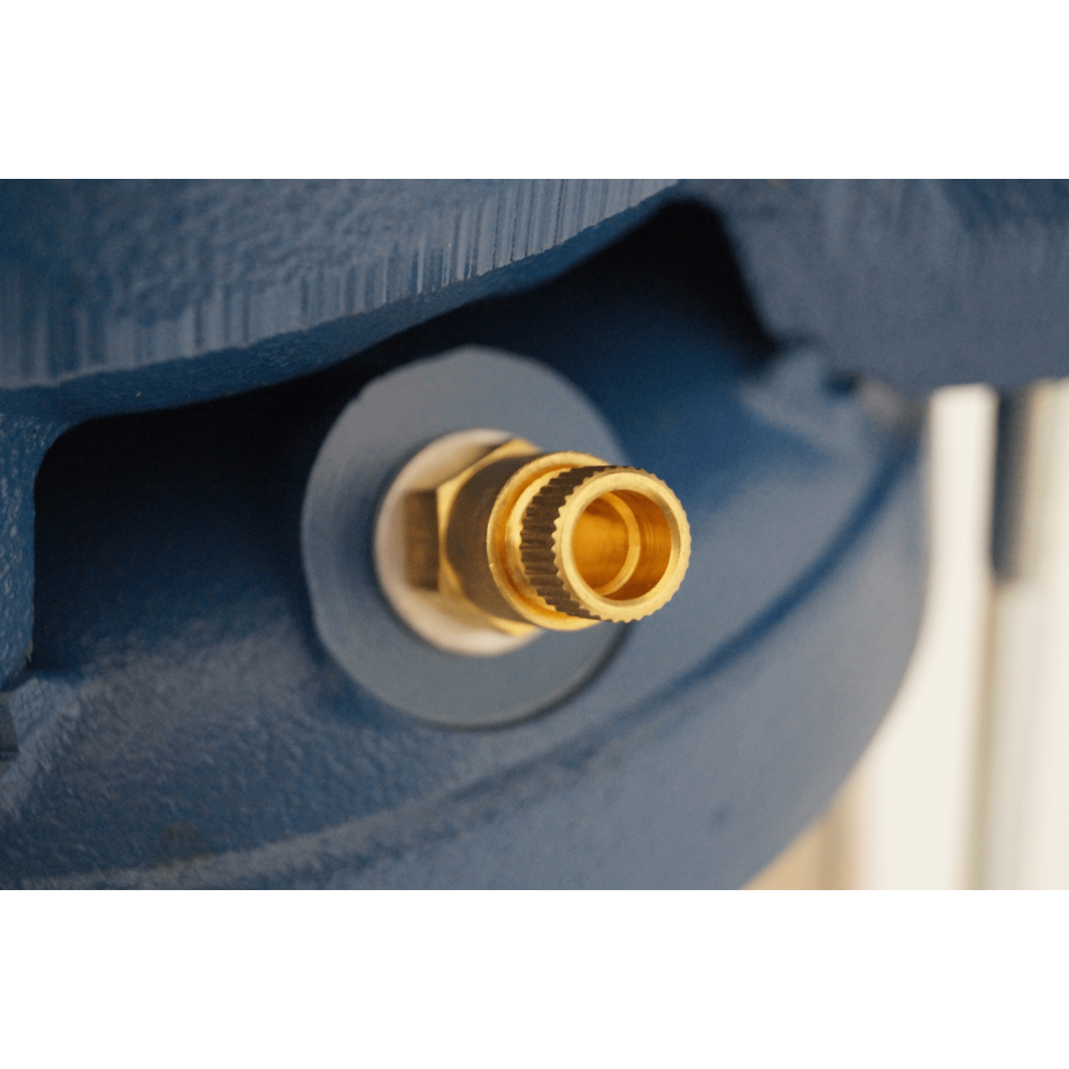 Pompe multicellulaire 230V 1.1Kw/1.5cv vert. "In-Line"