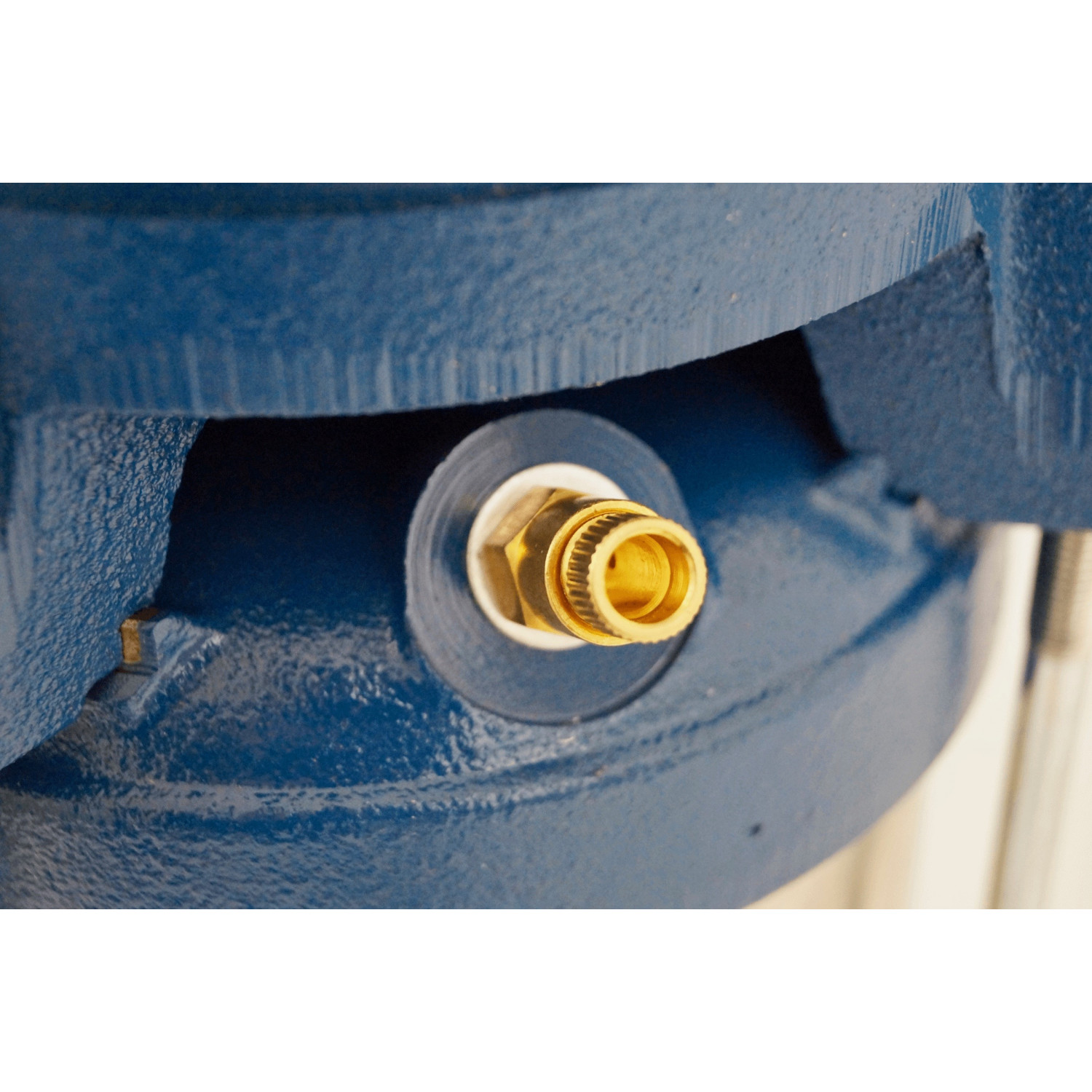 Pompe multicellulaire 380V 1.85Kw/2.5cv vert. "In-Line"