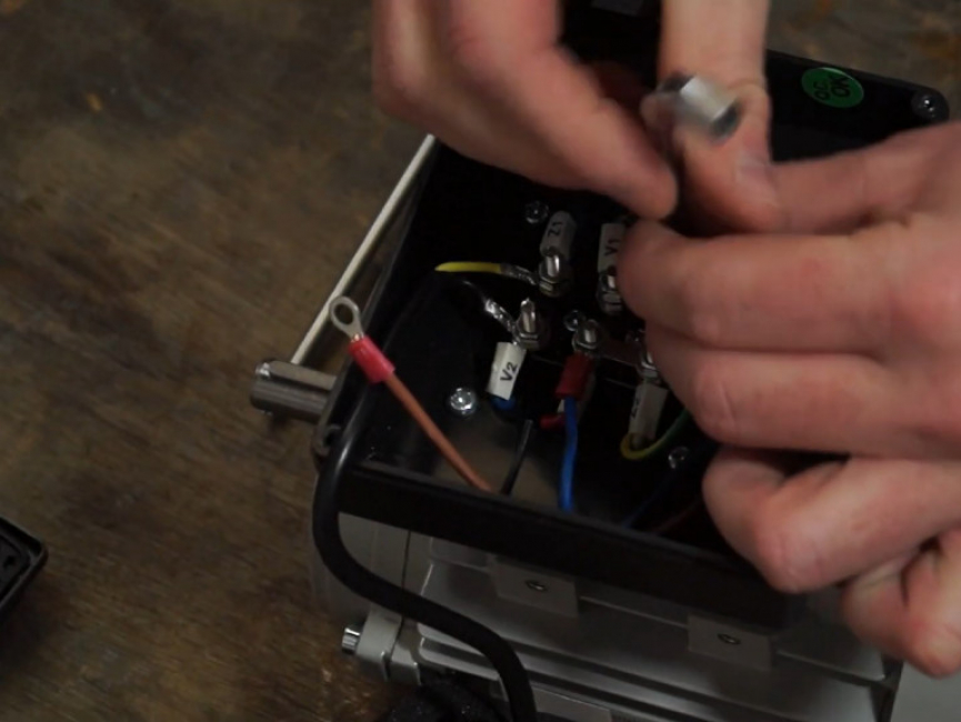 Comment câbler et protéger son moteur électrique